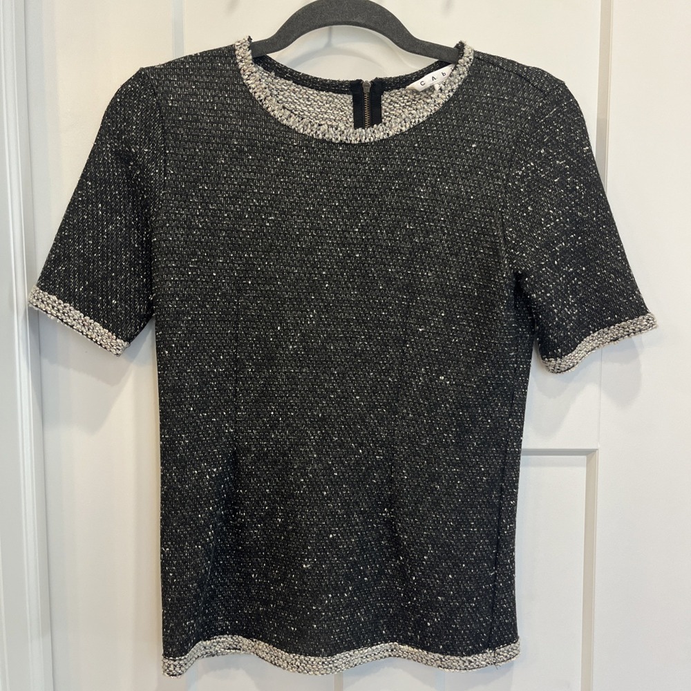 CAbi Women's Short Sleeve Knit Sweater Top Size XS Coco Shell Black‎ White Cream